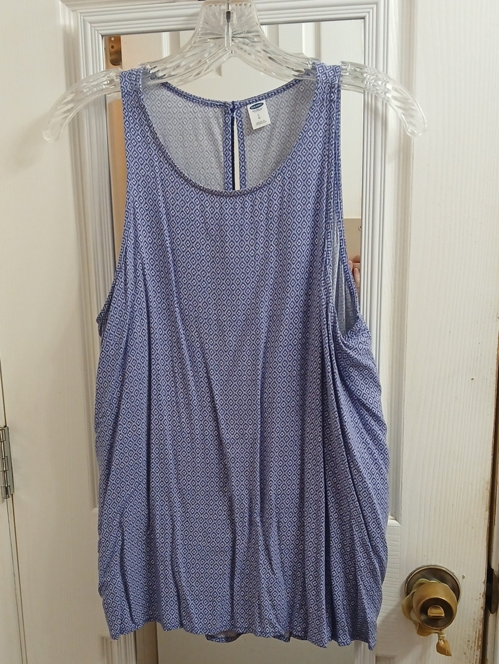 Old Navy Blue Geometric Tank Top Size L